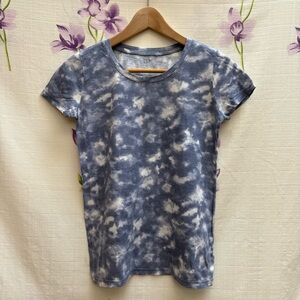 GAP Blue And White Sky Cloud Pattern Short Sleeve Crew Neck T Shirt